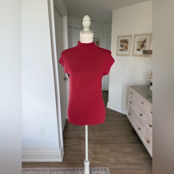Ann Taylor Tops - Ann Taylor Red Cap Sleeve Fitted Blouse